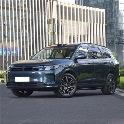 АИТО М7 са Хармониос Интелигентни кокпит